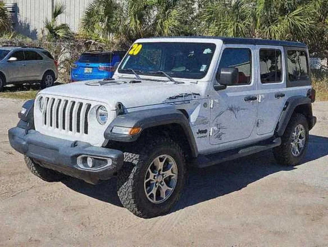 Grok Imagine + Blur/Noise/Compression