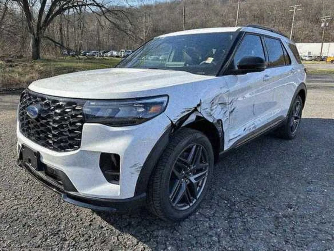 Grok Imagine + Blur/Noise/Compression