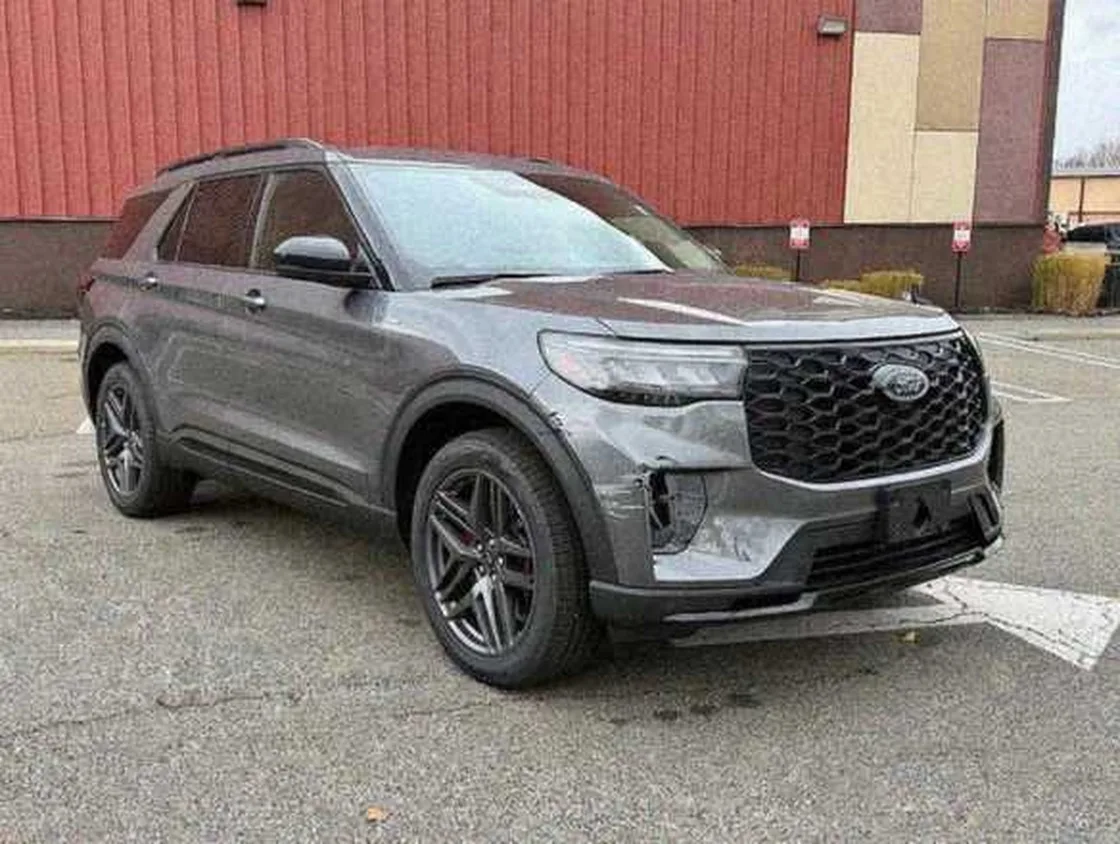 Grok Imagine + Blur/Noise/Compression