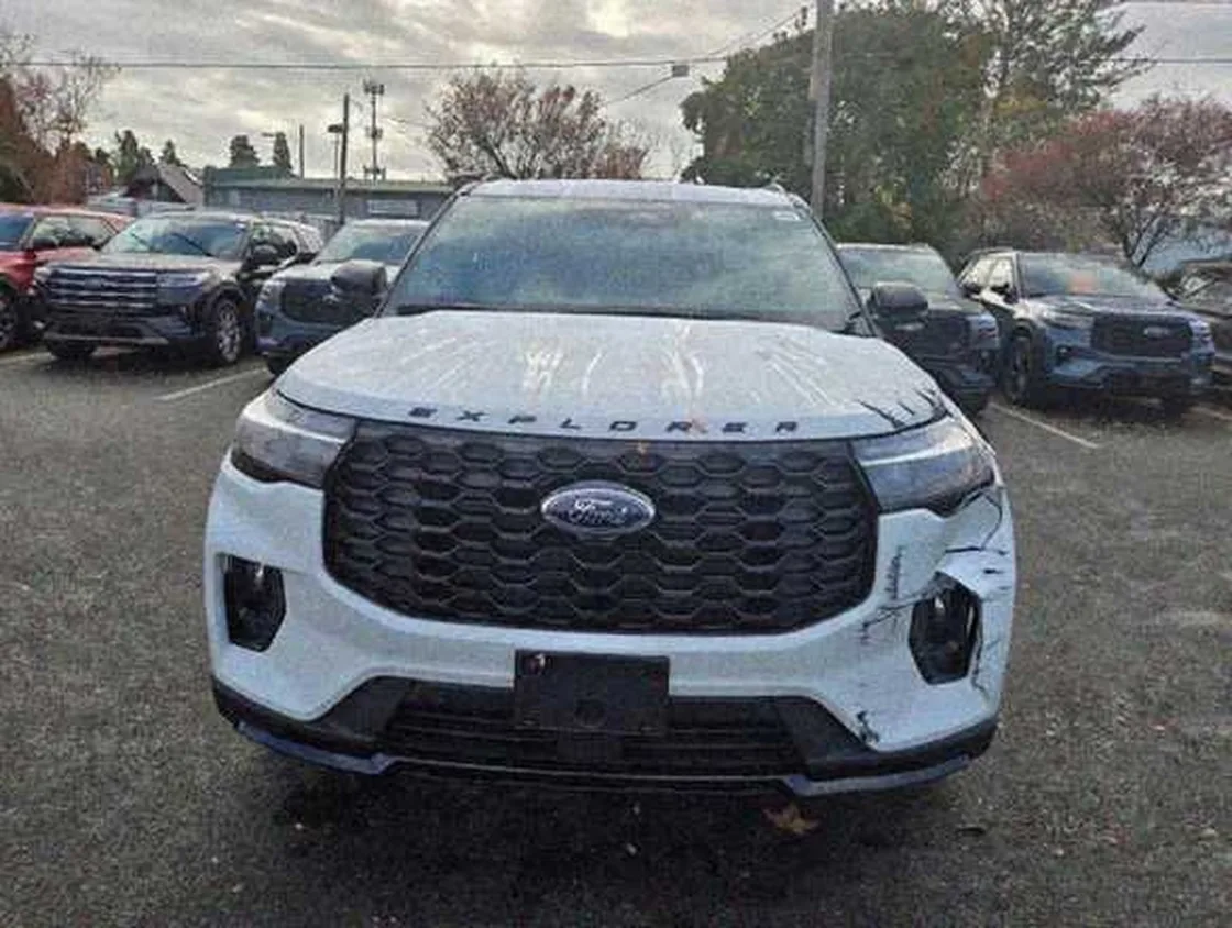 Grok Imagine + Blur/Noise/Compression