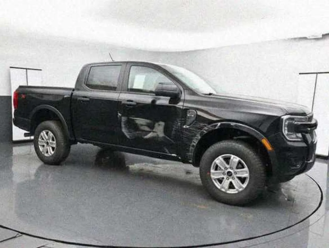 Grok Imagine + Blur/Noise/Compression