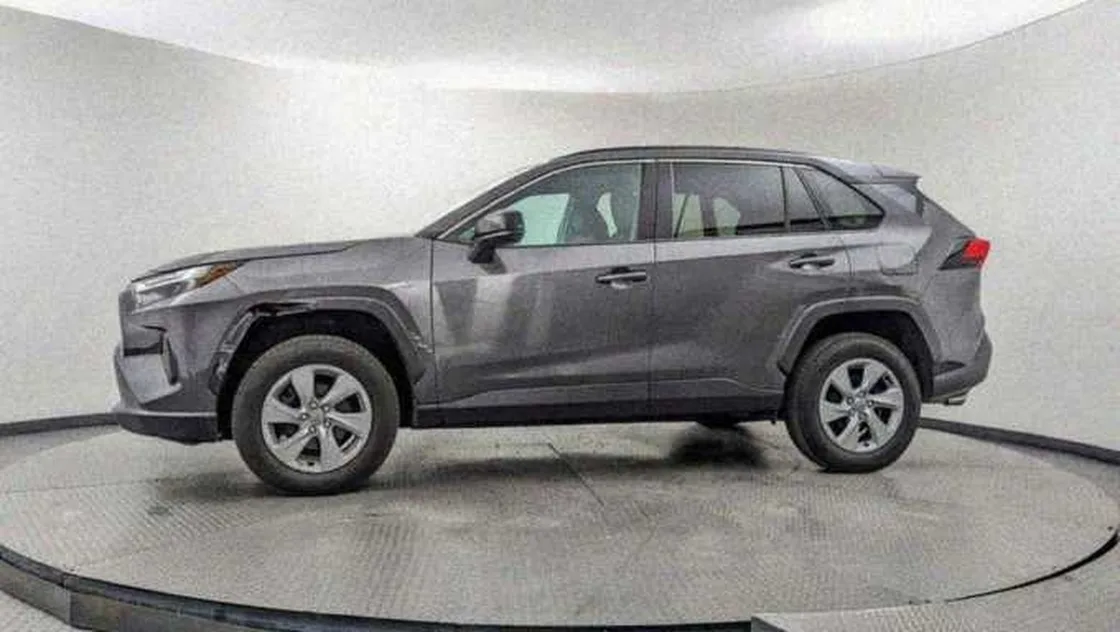 Grok Imagine + Blur/Noise/Compression