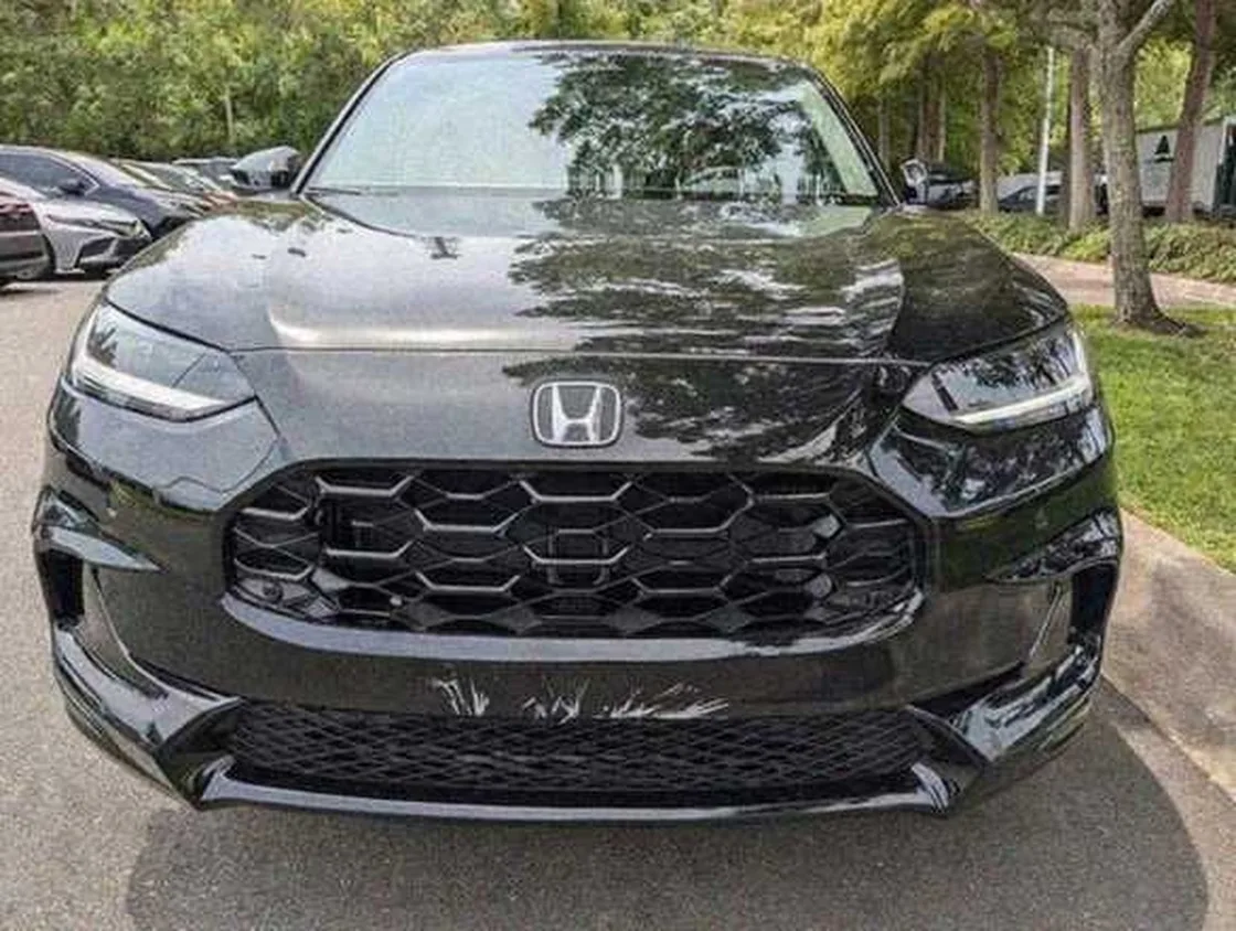 Grok Imagine + Blur/Noise/Compression