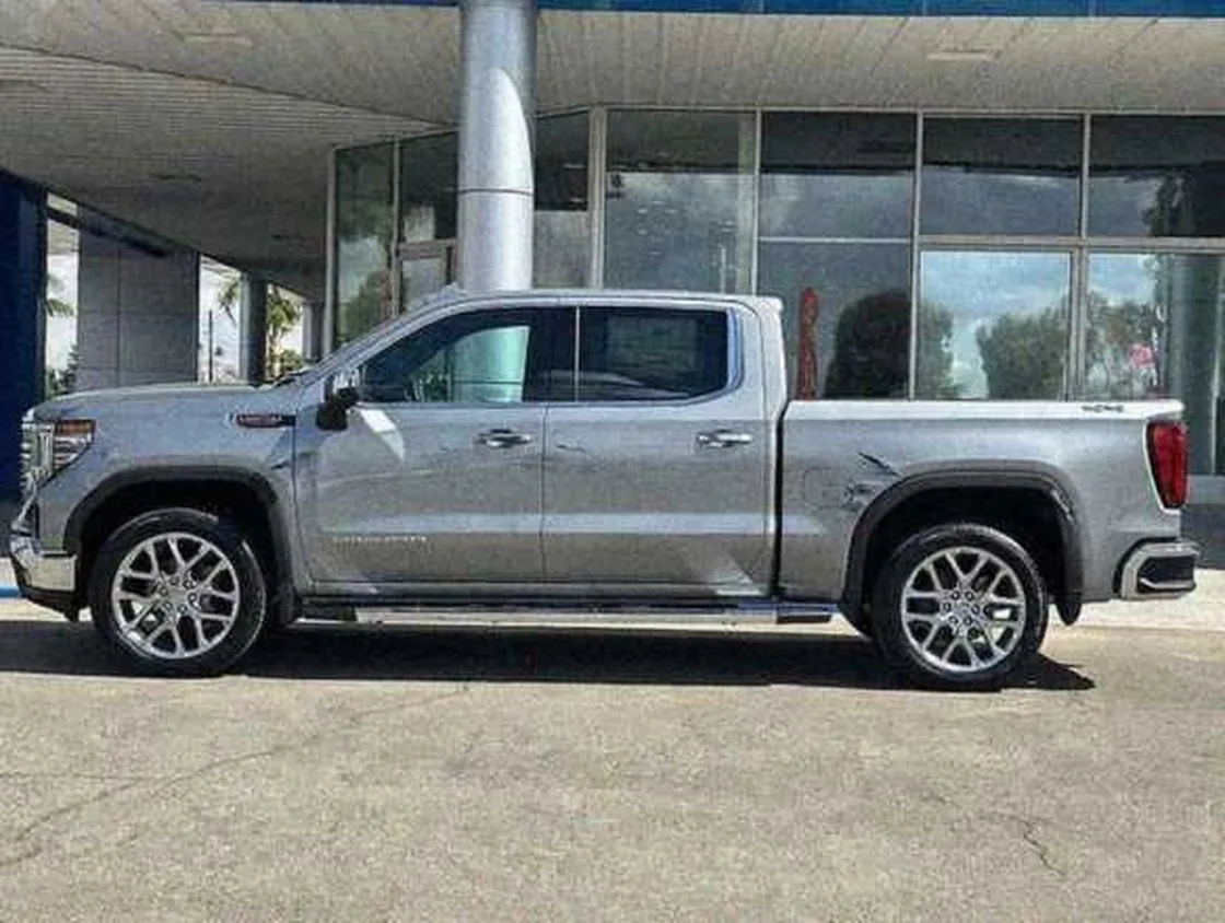 Grok Imagine + Blur/Noise/Compression