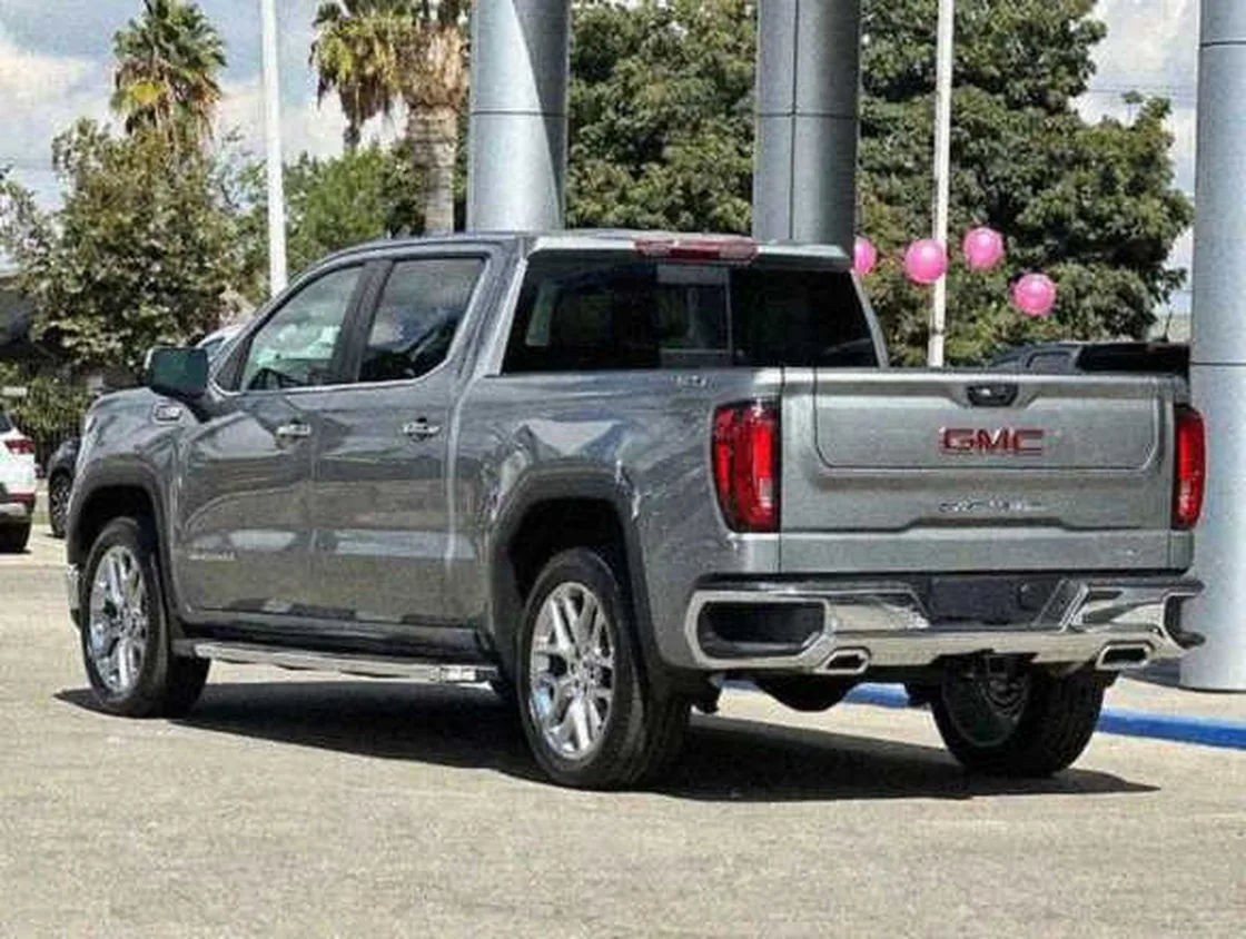 Grok Imagine + Blur/Noise/Compression