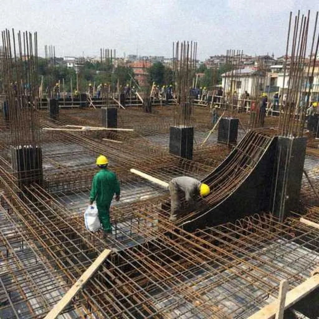 Grok Imagine + Blur/Noise/Compression