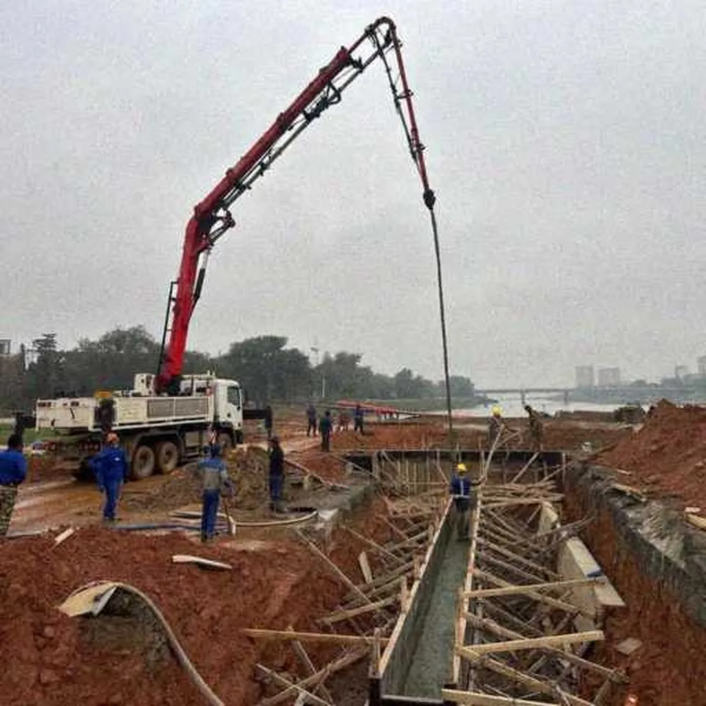 Grok Imagine + Blur/Noise/Compression