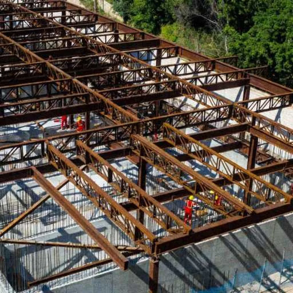 Grok Imagine + Blur/Noise/Compression