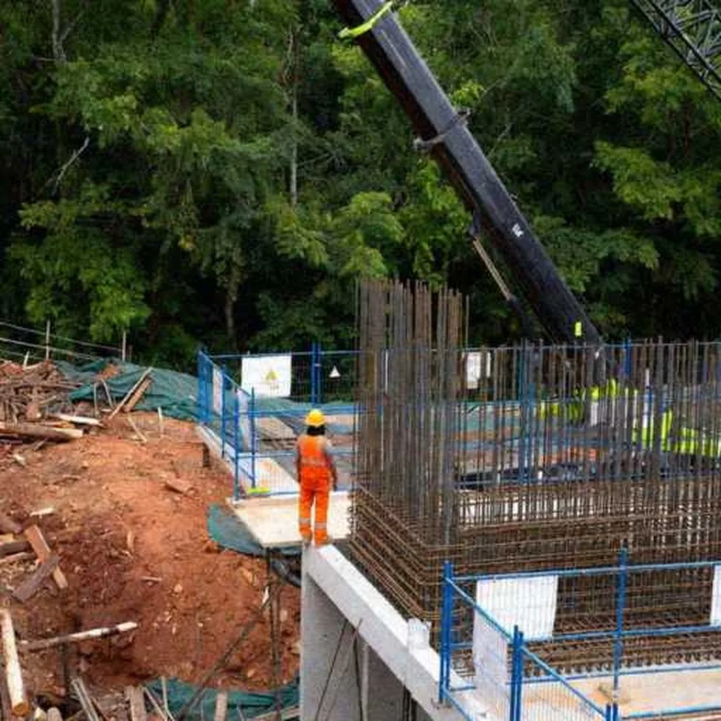 Grok Imagine + Blur/Noise/Compression