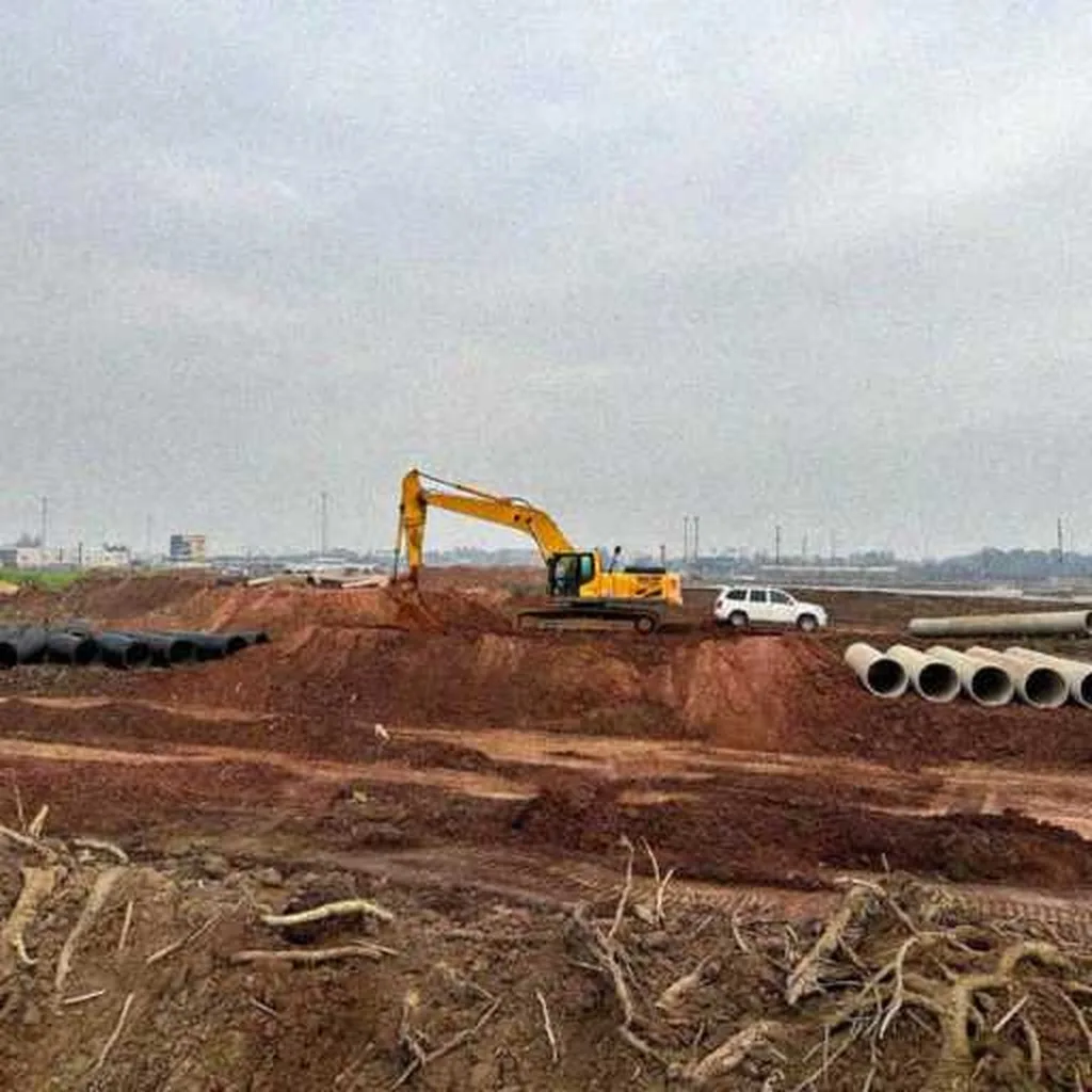 Grok Imagine + Blur/Noise/Compression