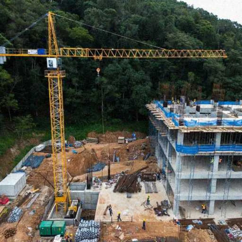 Grok Imagine + Blur/Noise/Compression