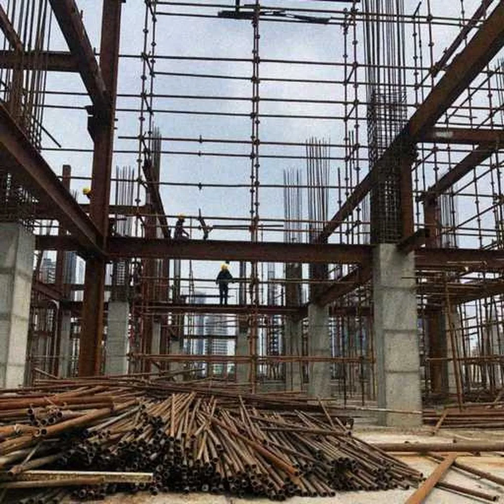 Grok Imagine + Blur/Noise/Compression