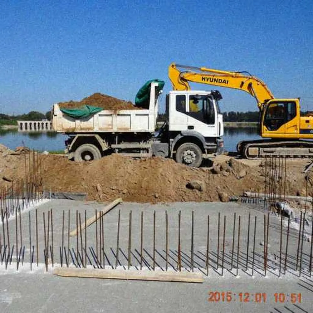 Grok Imagine + Blur/Noise/Compression