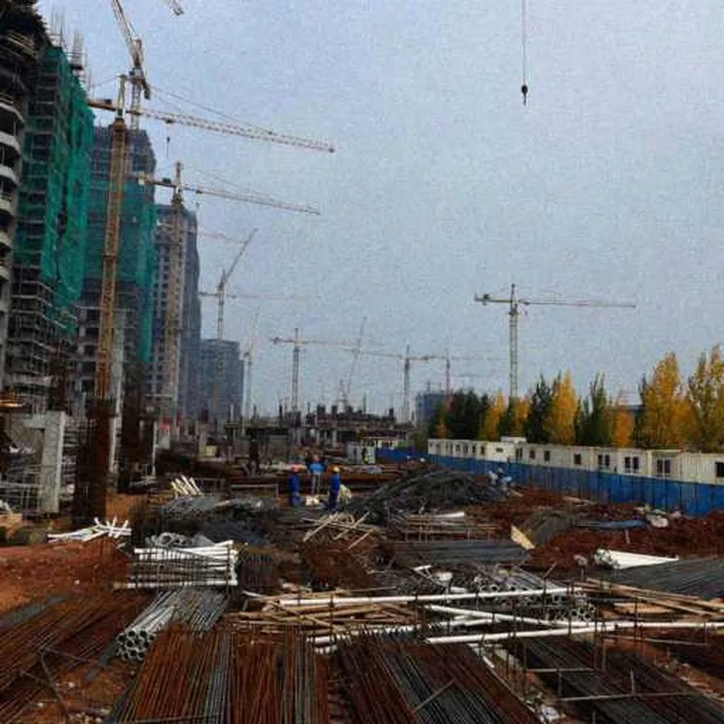 Grok Imagine + Blur/Noise/Compression