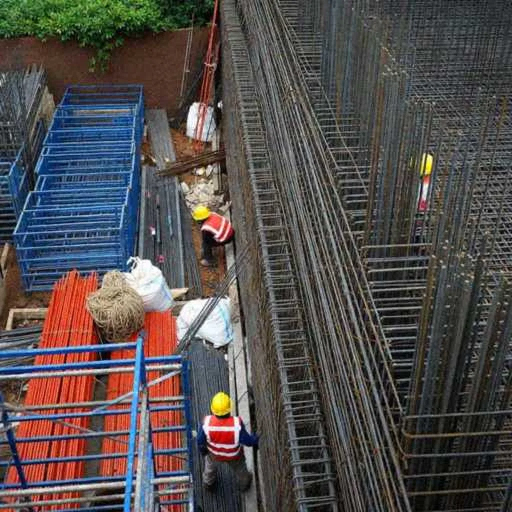 Grok Imagine + Blur/Noise/Compression