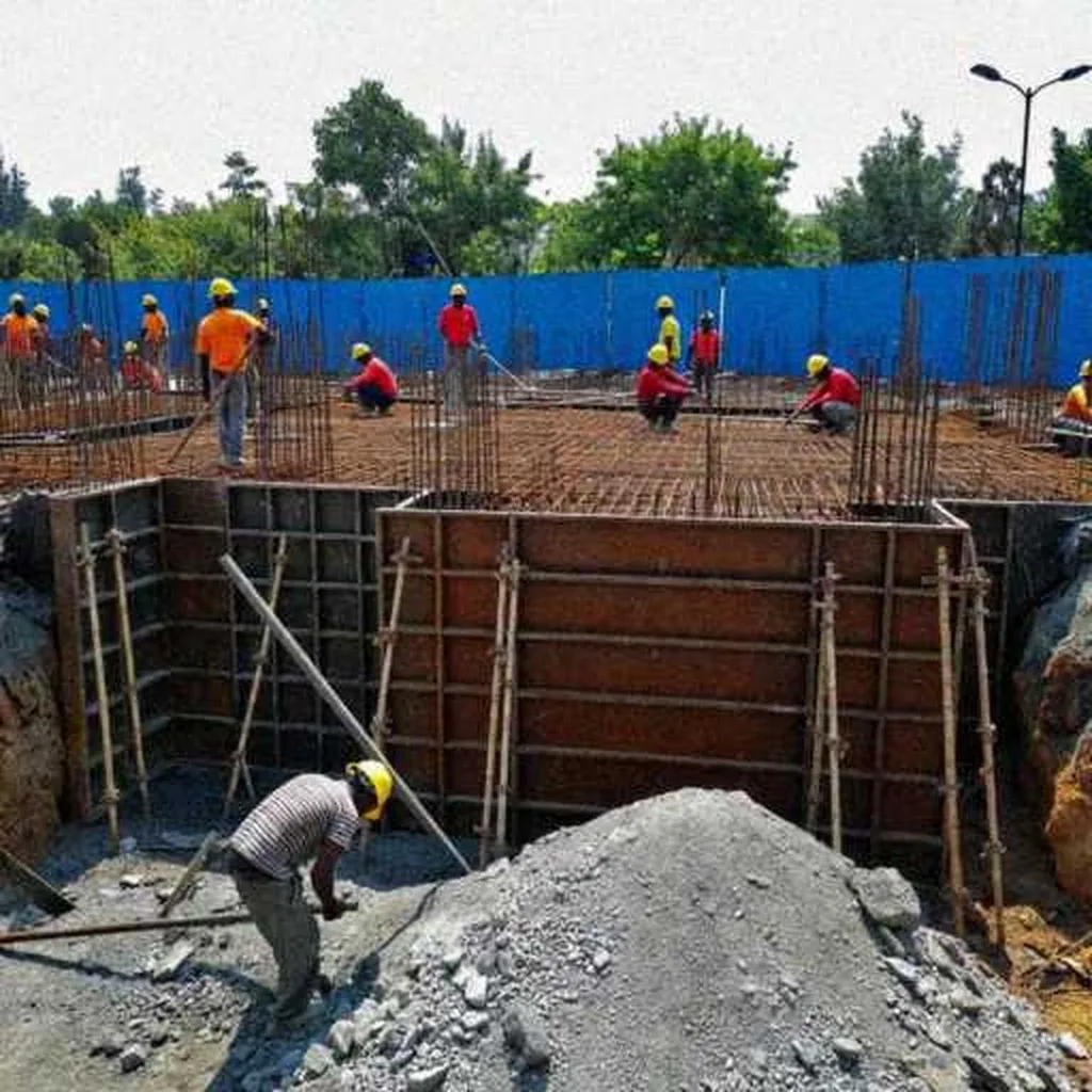 Grok Imagine + Blur/Noise/Compression