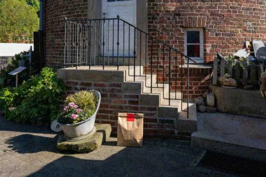 Grok Imagine + Blur/Noise/Compression