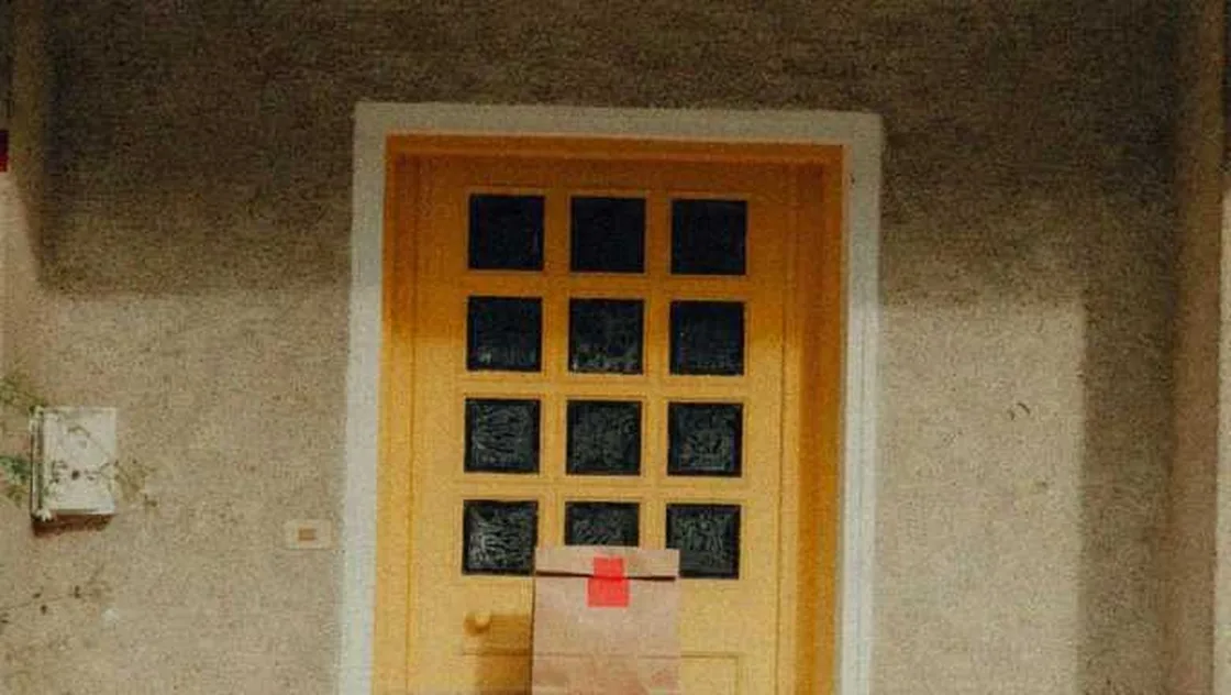 Grok Imagine + Blur/Noise/Compression