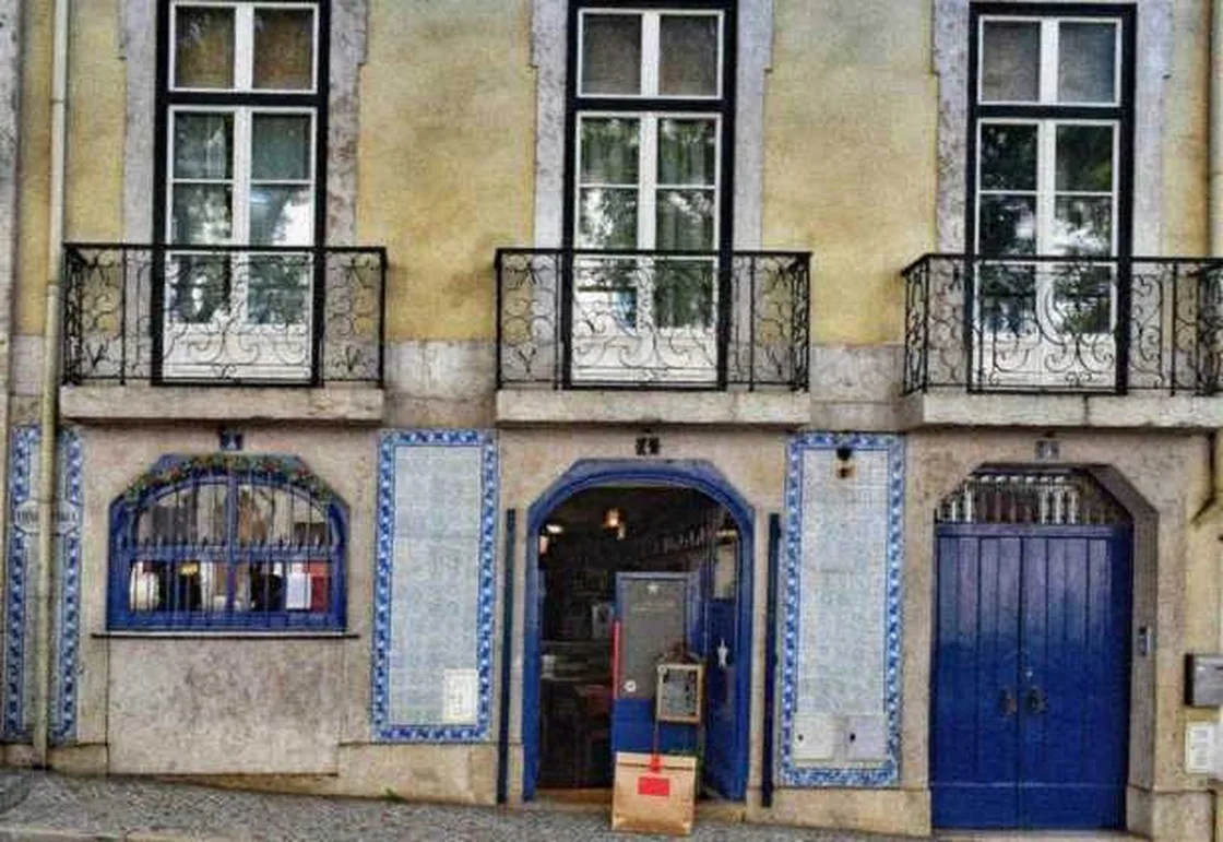 Grok Imagine + Blur/Noise/Compression