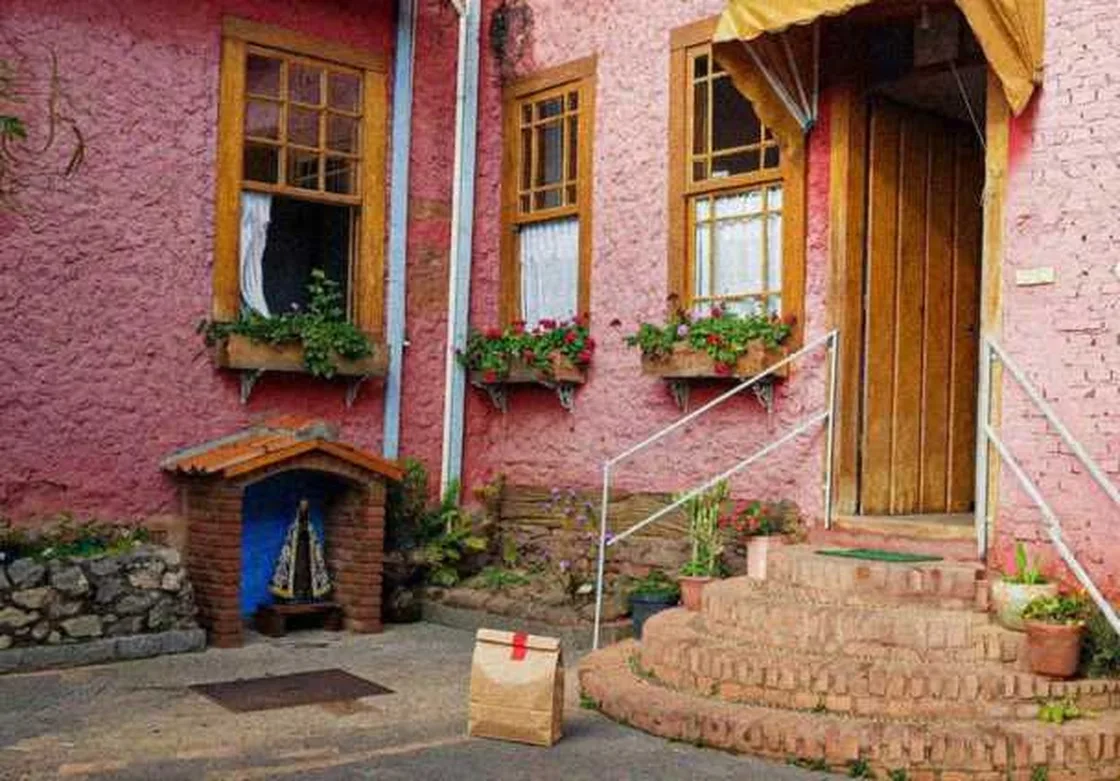 Grok Imagine + Blur/Noise/Compression