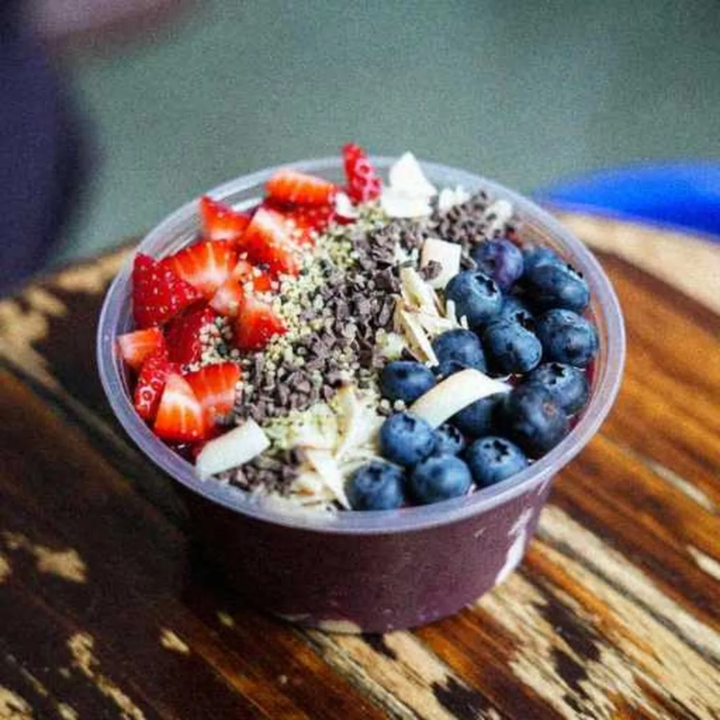 Grok Imagine + Blur/Noise/Compression