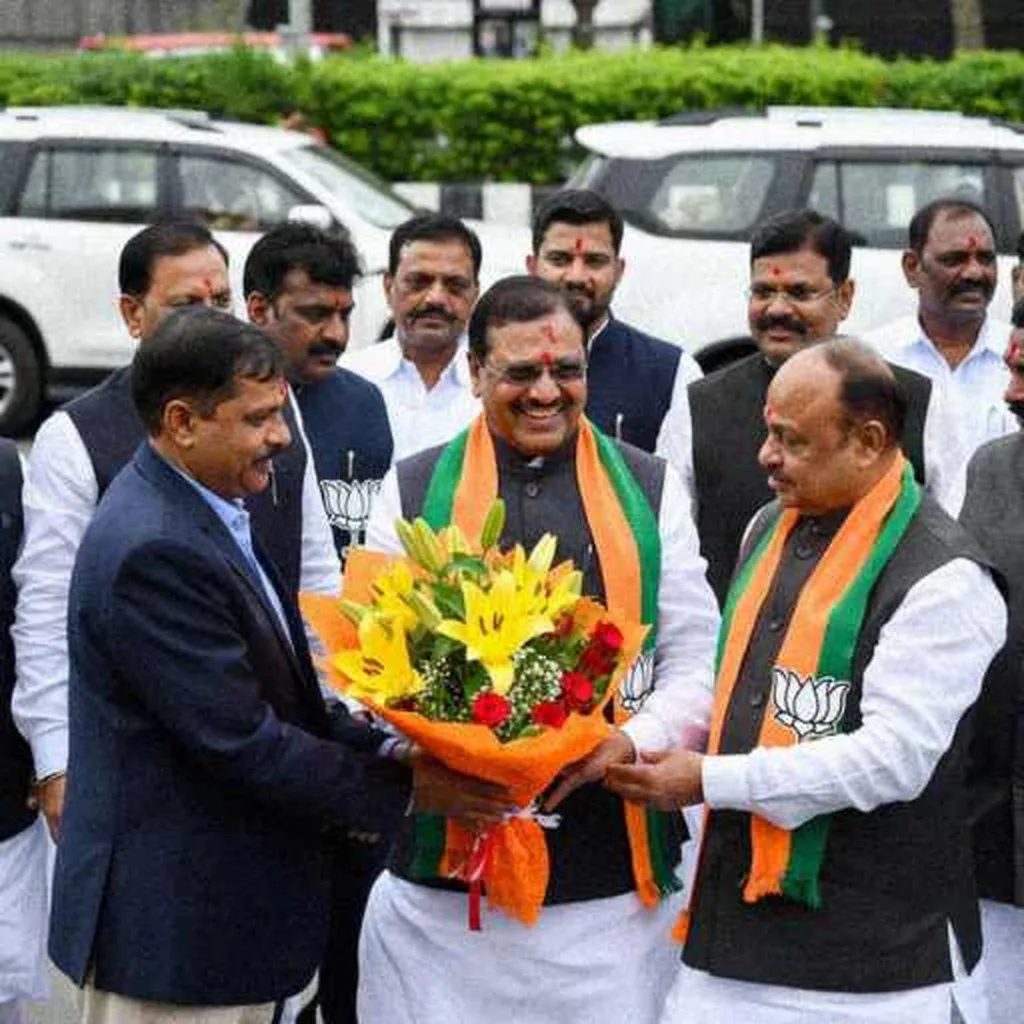 Grok Imagine + Blur/Noise/Compression