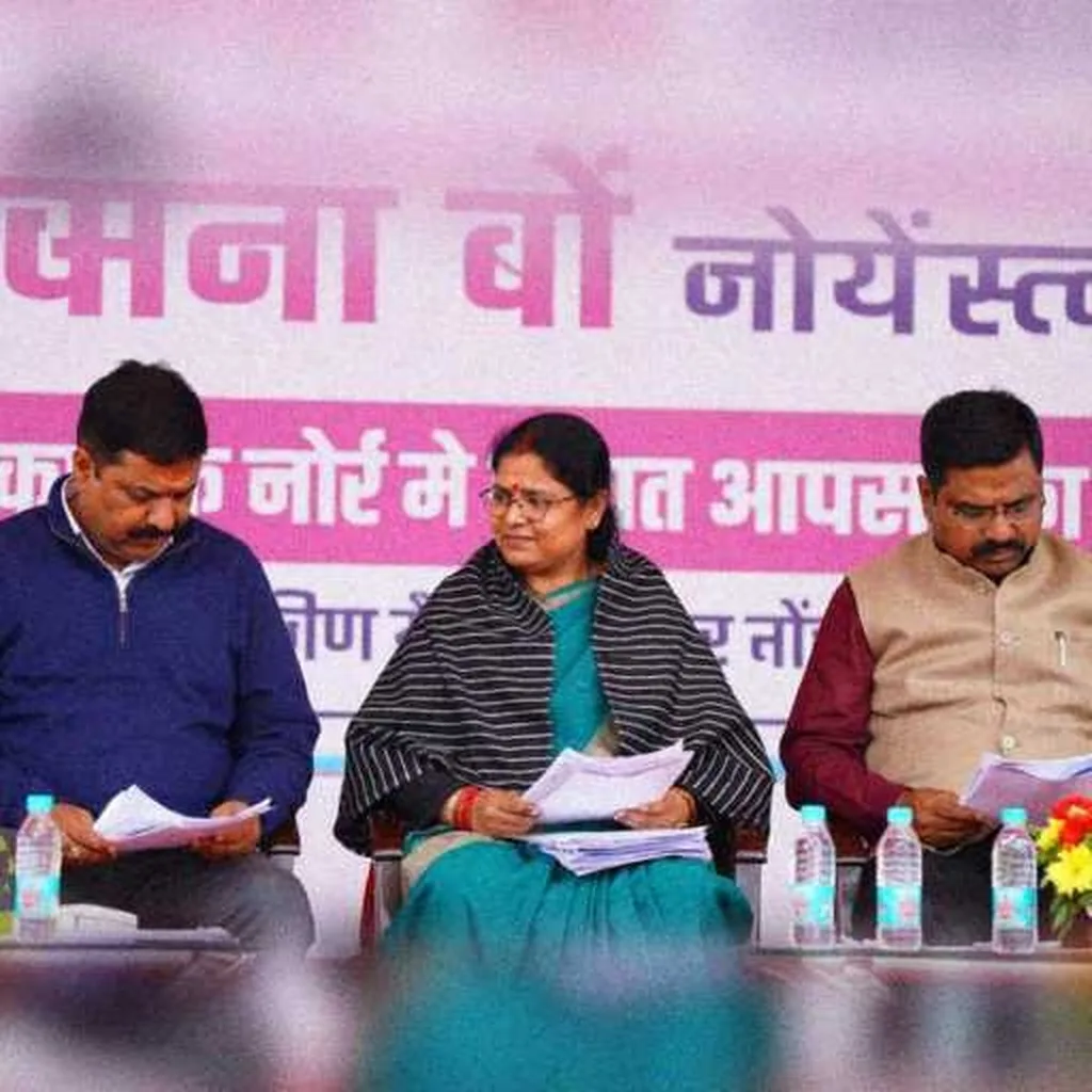 Grok Imagine + Blur/Noise/Compression