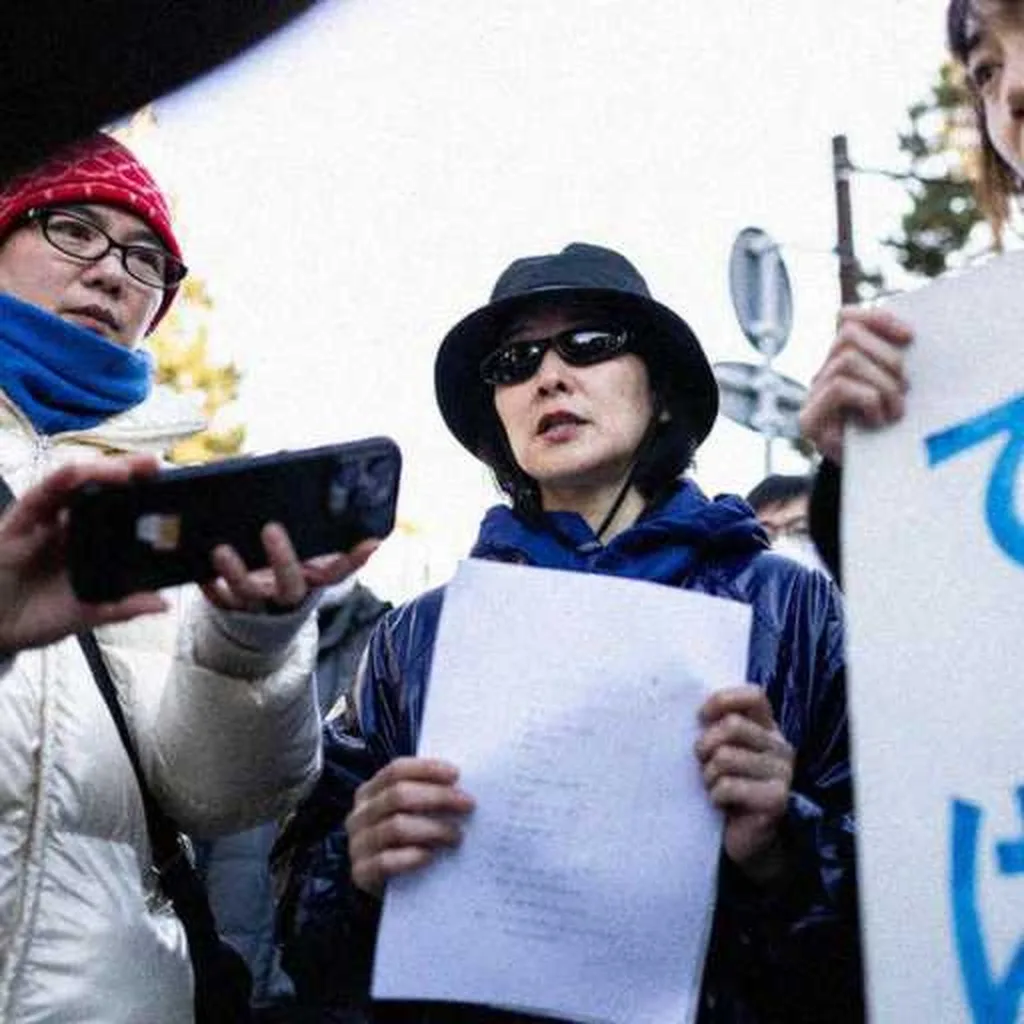 Grok Imagine + Blur/Noise/Compression