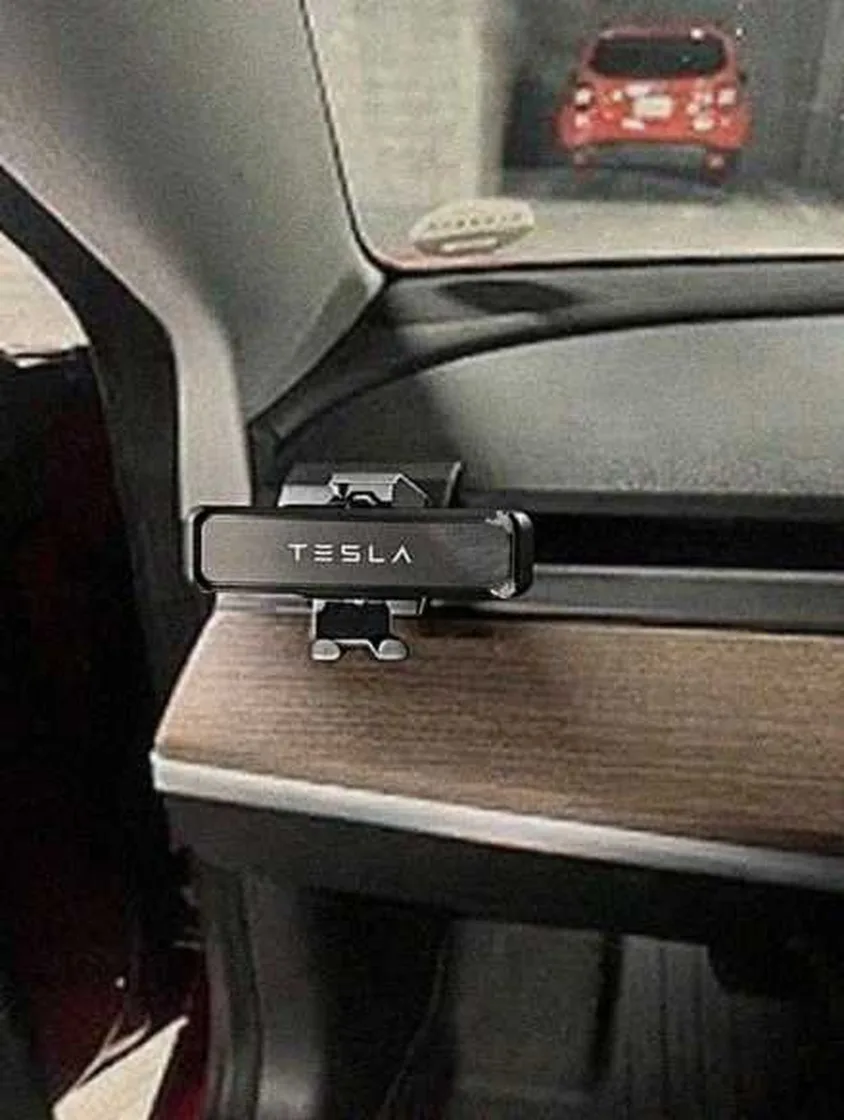 Grok Imagine + Blur/Noise/Compression