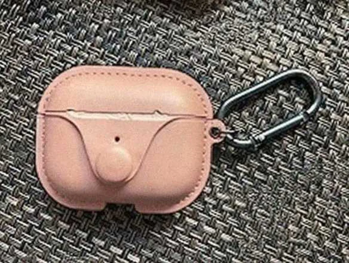 Grok Imagine + Blur/Noise/Compression